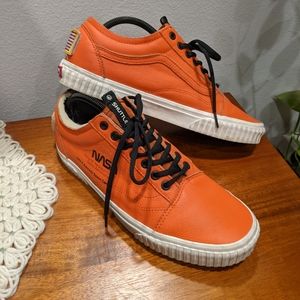 Collector's edition NASA vans orange size 10.5